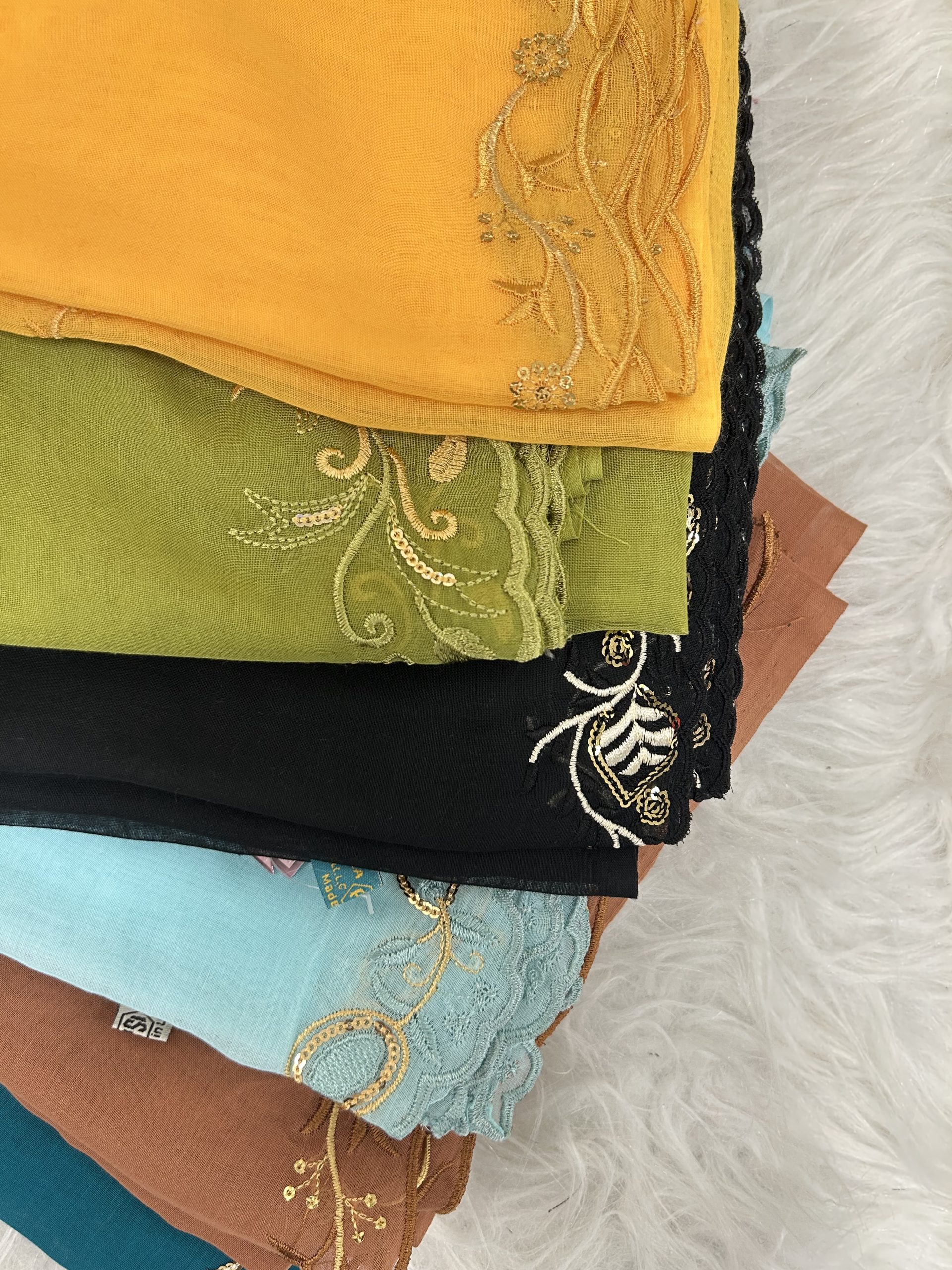 لواسي ويل مطرز