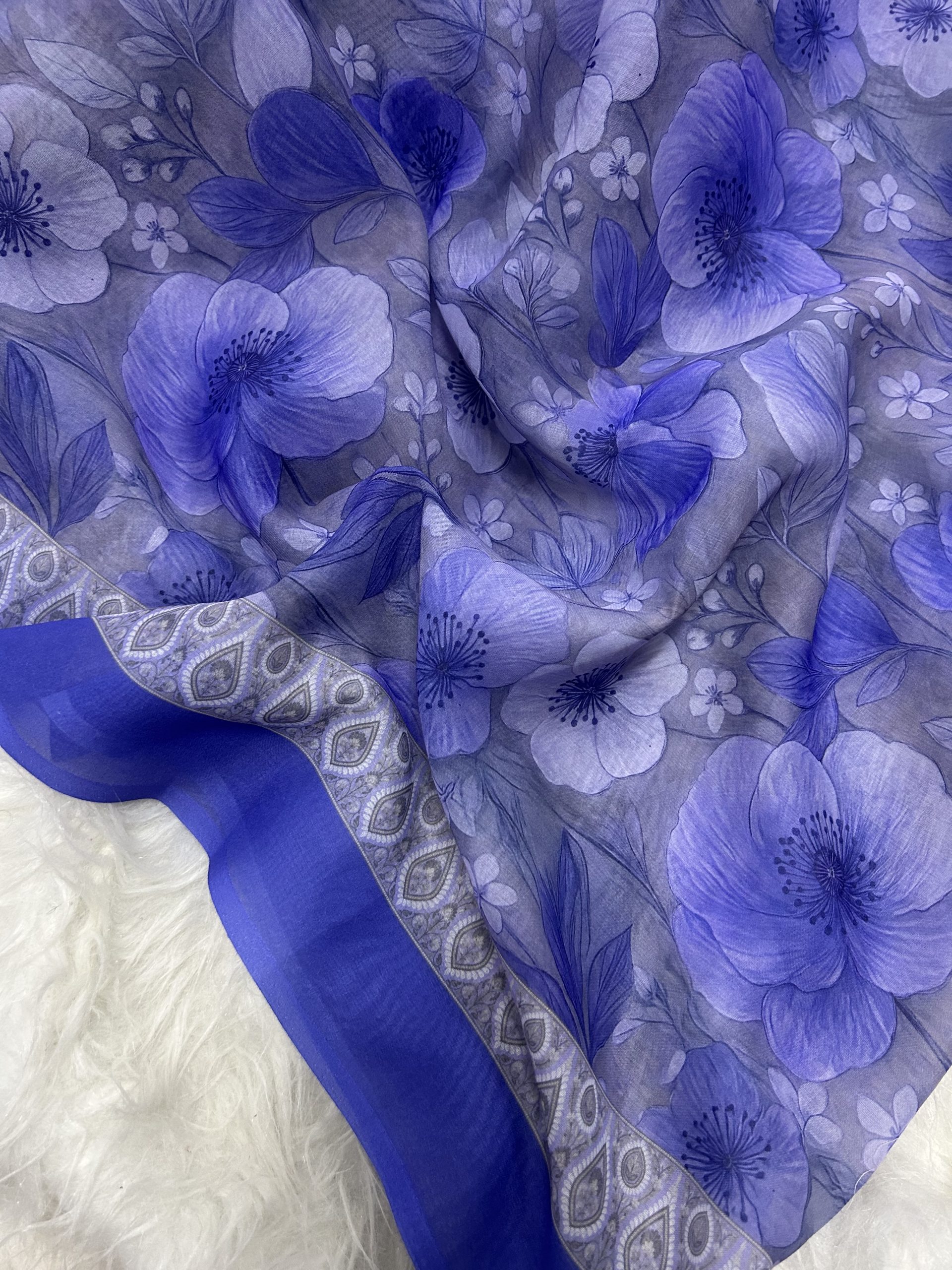 ويل صنفه مع لحاف